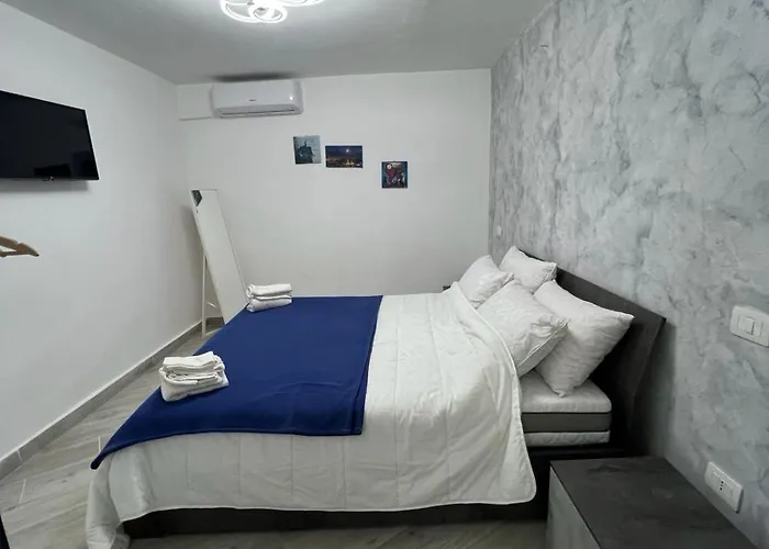 Mareluna Gradoni Di Chiaia Apartment