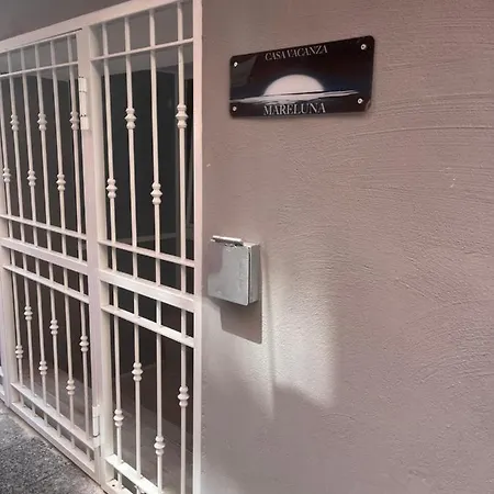 Διαμέρισμα Mareluna Gradoni Di Chiaia