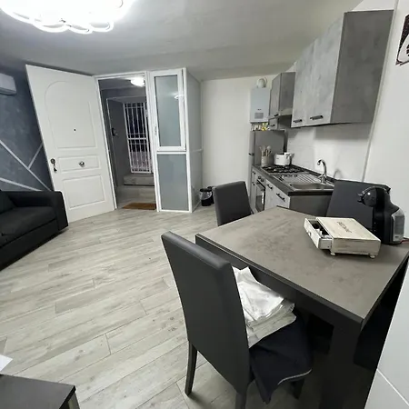 Mareluna Gradoni Di Chiaia