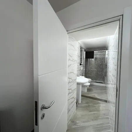 Apartment Mareluna Gradoni Di Chiaia Naples